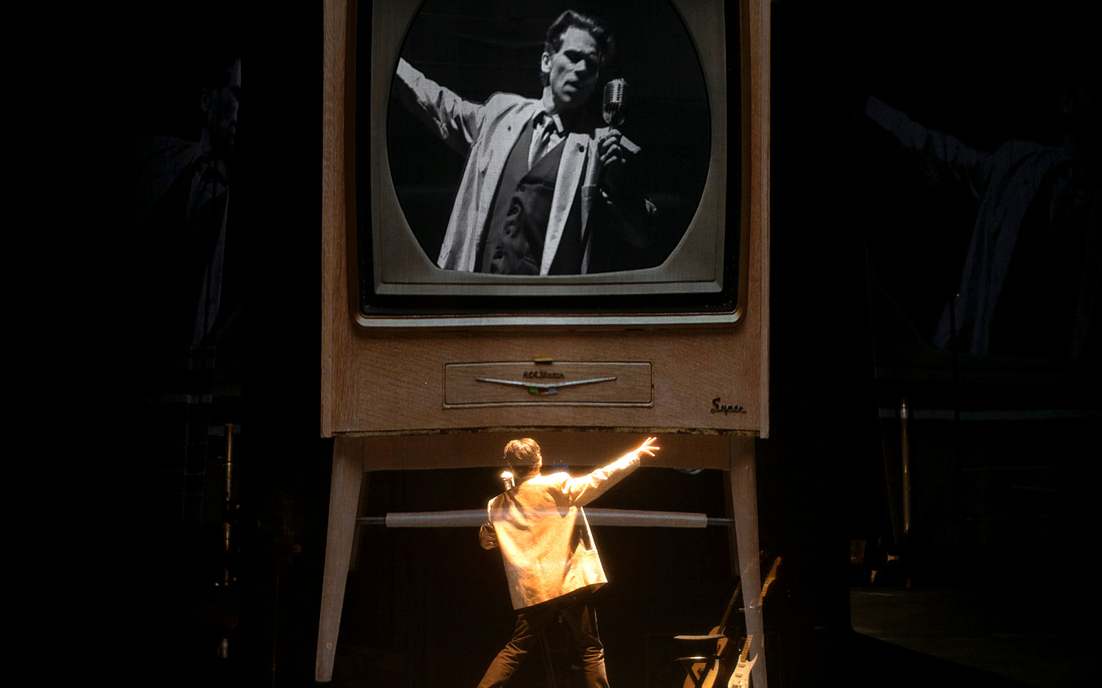 BOOM show photo 1
